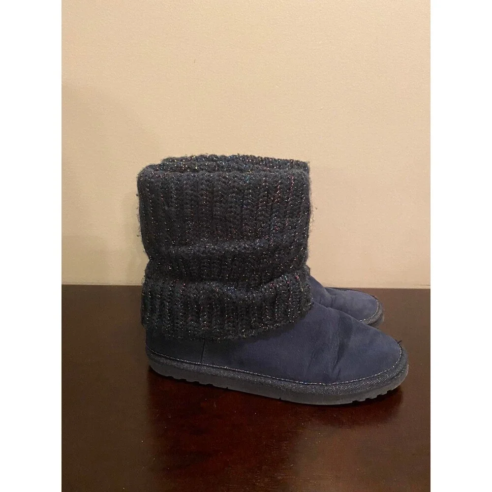 Navy blue boots rainbow threading